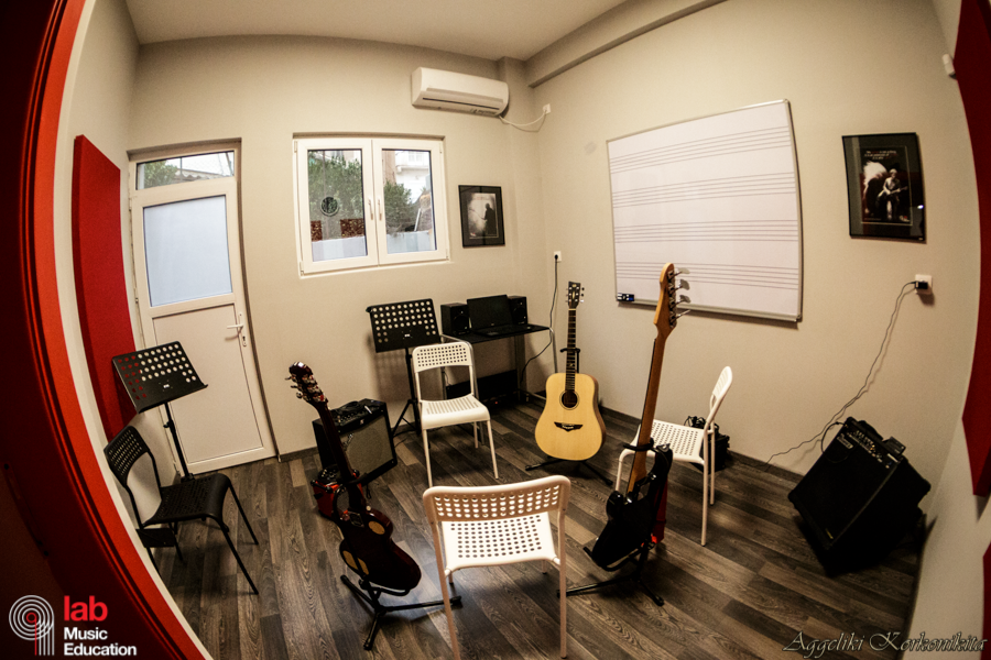 Lab Ζωγράφου Guitar
