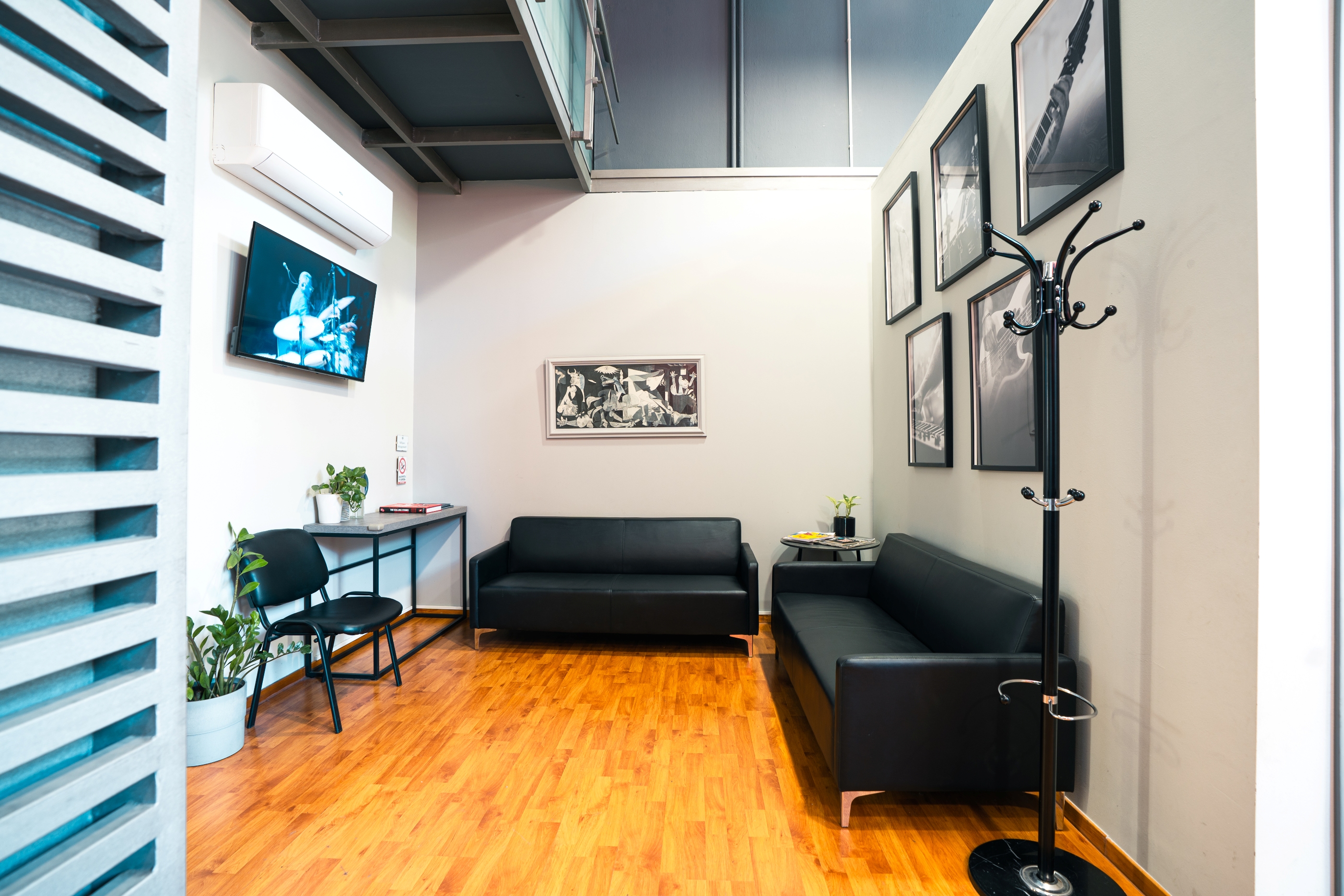 Lab Παγκράτι Lounge