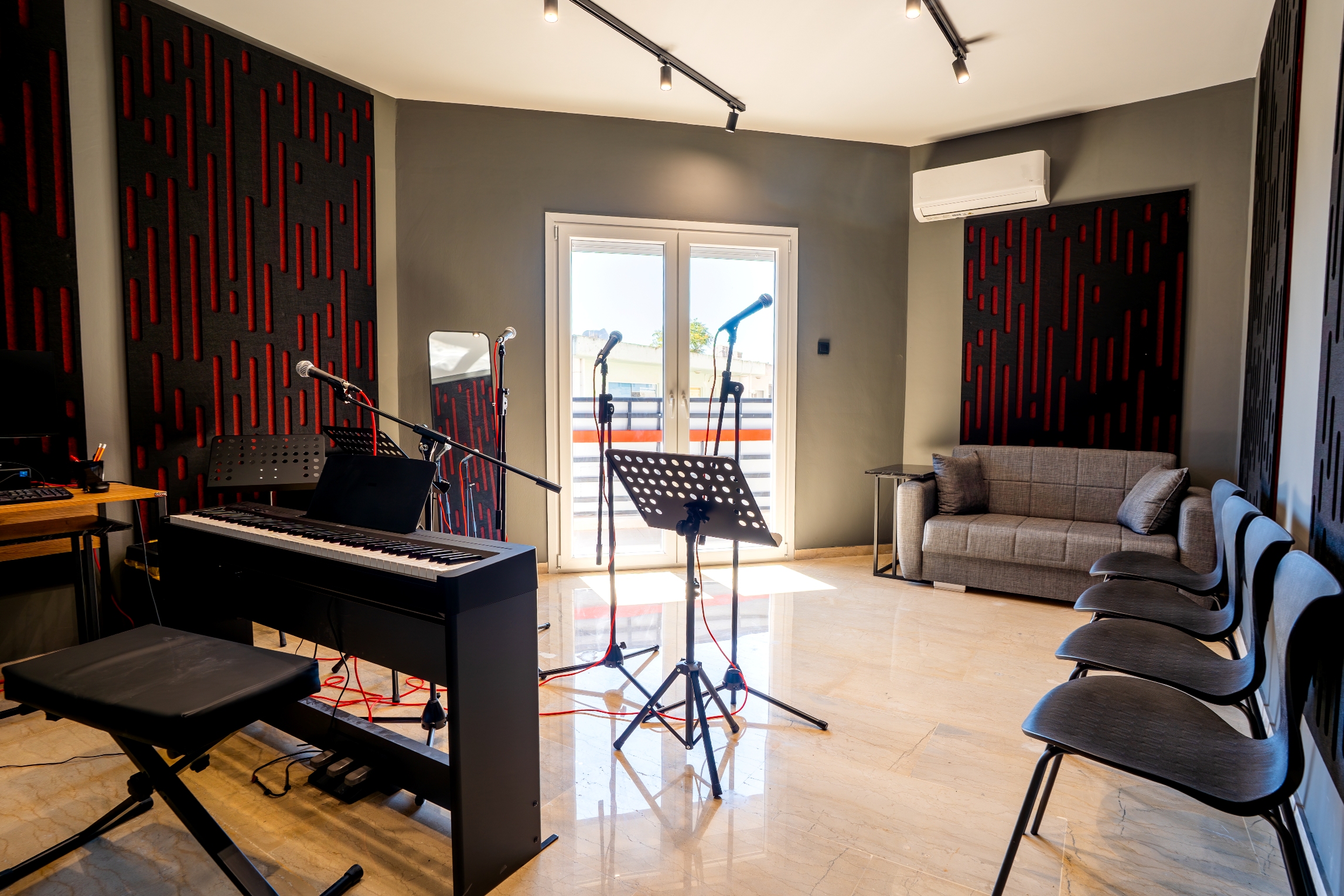Vocals Room 1 Lab Marousi